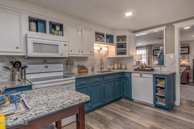 341 River Walk Dr, New Bern