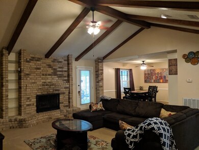 1809 Hollybrook Dr, Nacogdoches, TX 75965 - photo 6