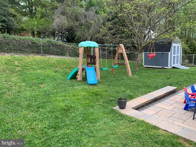 9122 Waltham Woods Rd, Parkville, MD 21234 - photo 7