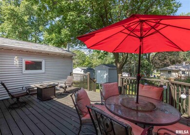 4126 Warren St, Davenport, IA 52806 - photo 5