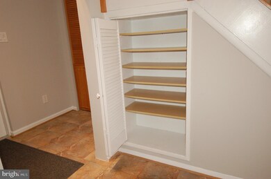 11704 Flints Grove Ln, North Potomac, MD 20878 - photo 7