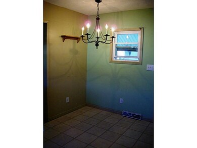 Kitchen. EAT IN AREA OF KITCHEN WITH ACCESS TO SID