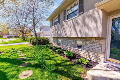 2691 Montcalm Rd, Columbus, OH 43221 - photo 5