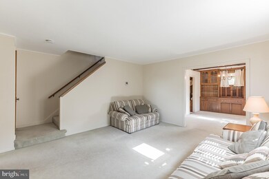 1734 Pin Oak Rd, Parkville, MD 21234 - photo 5