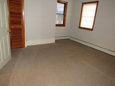 8 Montgomery St, Lawrence, MA 01841 - photo 3