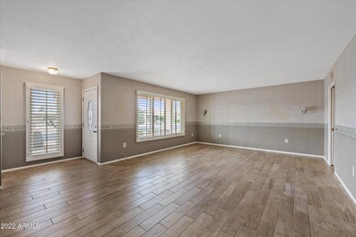 9522 W Lindgren Ave, Sun City, AZ 85373 - photo 4