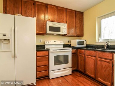 3316 Stone Heather Ct, Herndon, VA 20171 - photo 5