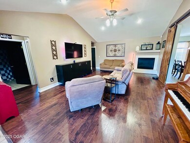 3001 S Michigan Ave, Joplin, MO 64804 - photo 4