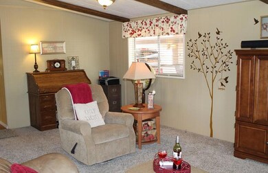 Living Room (3)