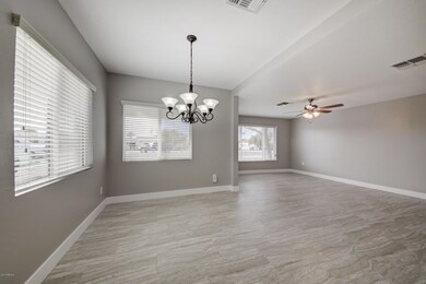 581 N Washington St-9