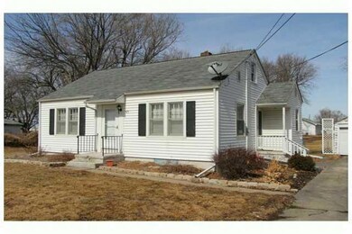 425 NW 50th Place, Des Moines, IA 50313 - photo 2