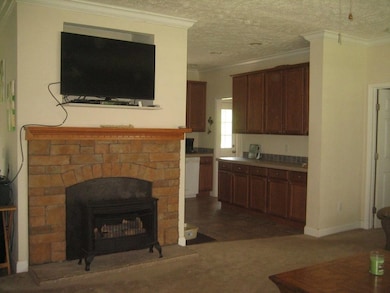 3137 Sundance Dr, Burlington, NC 27217 - photo 5