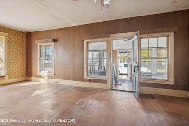 06-224 Holmes St Eaton Rapids-Windowstil