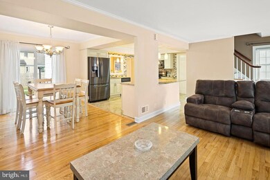 409 Sutherland Rd, Ewing, NJ 08618 - photo 6