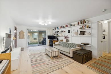 4147 N Kedvale Ave unit 1B, Chicago, IL 60641 - photo 4