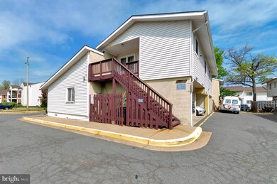 9324 Woodlea Ct, Manassas, VA 20110 - photo 3