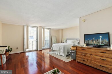 The Carlton unit 939, Arlington, VA 22204 - photo 6