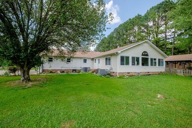 208 Richdale Ln, Shelbyville, TN 37160 - photo 5