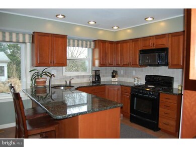 702 Cornwallis Dr, Mount Laurel, NJ 08054 - photo 3