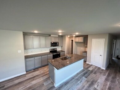 107 W Travis St, Brazoria, TX 77422 - photo 2