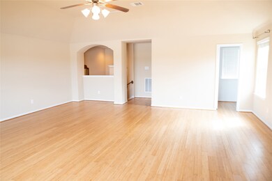 2331 Crescent Water, Rosenberg, TX 77471 - photo 4
