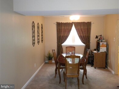 114 Mayfair Ln, Mount Laurel, NJ 08054 - photo 4