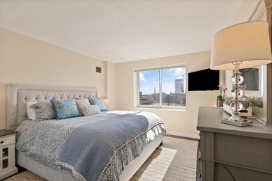 Regatta Riverview Residences unit 1604, Cambridge, MA 02141 - photo 5