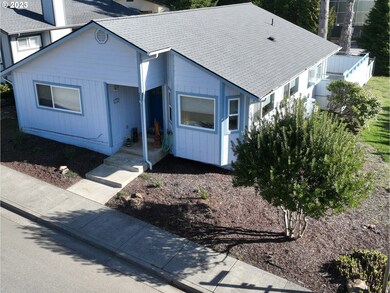 1302 Seacrest Ln, Brookings, OR 97415 - photo 2
