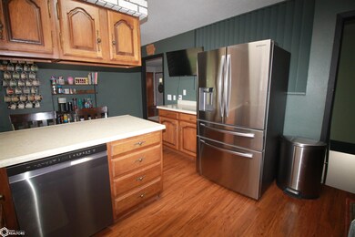 407 Linden Ave, Shenandoah, IA 51601 - photo 6