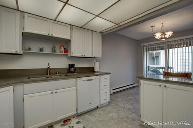 Kitchen W/ New Cabinets