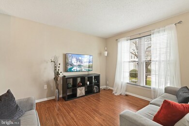 6711 Bonnett Ct, Laurel, MD 20707 - photo 6