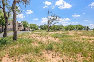218 Woodcrest St unit 7, Fredericksburg, TX 78624 - photo 3