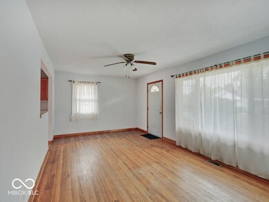 6069 E 15th St, Indianapolis, IN 46219 - photo 5