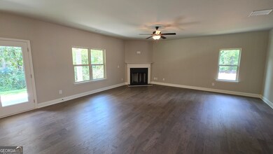 956 Lakeview Oaks Ct, Grayson, GA 30017 - photo 5