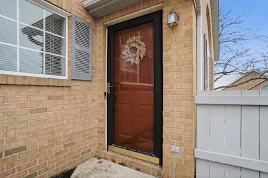 5390 Pond View Dr unit 5390, Westerville, OH 43081 - photo 3