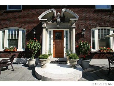 Exterior Front Stately front entrance!