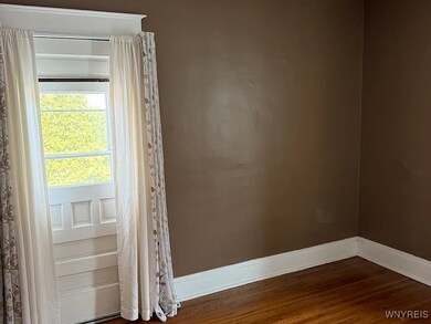 300 N Park Upper Unit Ave, Buffalo, NY 14216 - photo 7