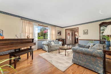 126 Carriage Hill Way, Branchburg, NJ 08853 - photo 6