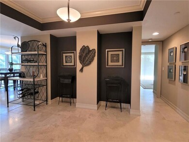 GORGEOUS FOYER
