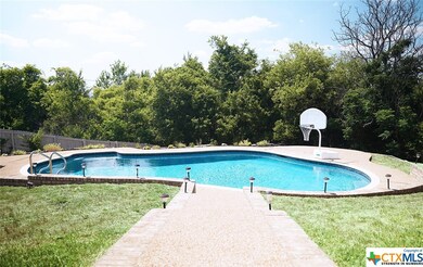 1008 Craddock St, Copperas Cove, TX 76522 - photo 2