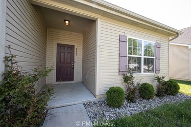 2469 Cedarmill Dr, Franklin, IN 46131 - photo 2