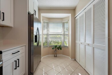 2640 King Oak Cir, Saint Cloud, FL 34769 - photo 5