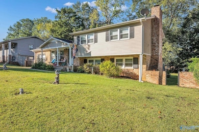 11406 Maplecrest Dr SE, Huntsville, AL 35803 - photo 2