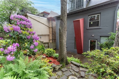 6542 Dalzell Place, Pittsburgh, PA 15217 - photo 2