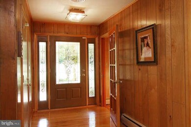 5820 Melville Rd, Sykesville, MD 21784 - photo 3