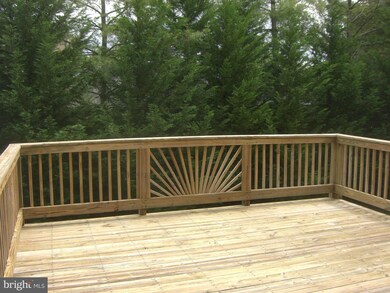 2015 Heritage Dr, Baltimore, MD 21209 - photo 4