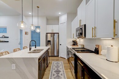 9010 Wellspring Dr, Houston, TX 77080 - photo 7