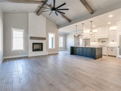 1329 Monterey Dr, Norman, OK 73072 - photo 6