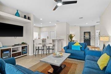 16704 Lazy Breeze Loop, Clermont, FL 34714 - photo 5