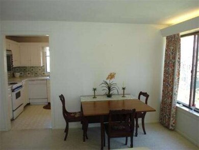 351 Hemlock Cir, Lincoln, MA 01773 - photo 5